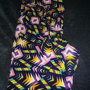TC2 Lularoe leggings